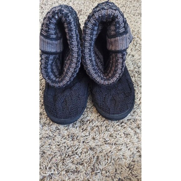 UGG Australia Black Knit 12” Sweater Boots Textured Women’s Sz 7M Buttons - Picture 3 of 7